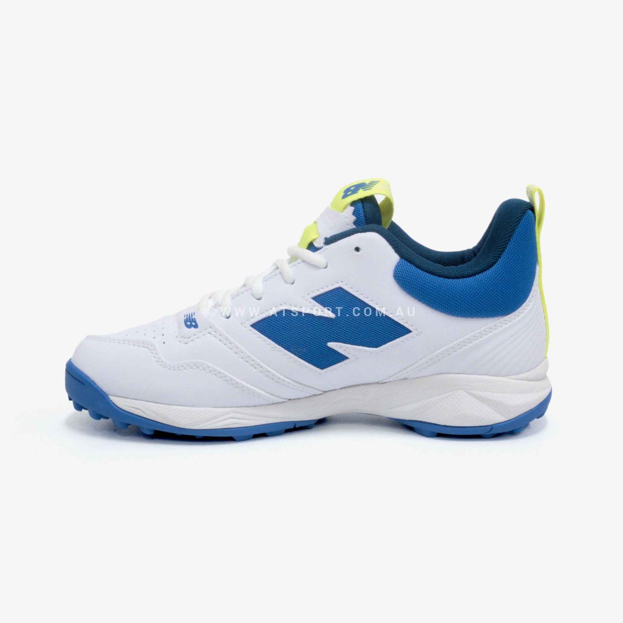 New balance junior sales cricket shoes